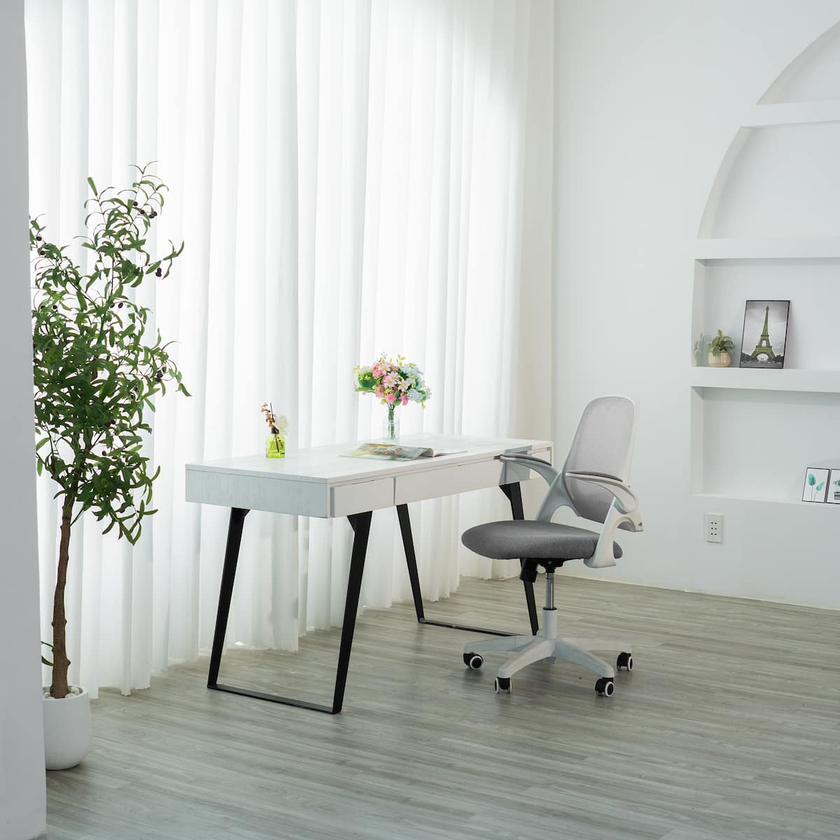Room A - Góc setup văn phòng thanh lịch